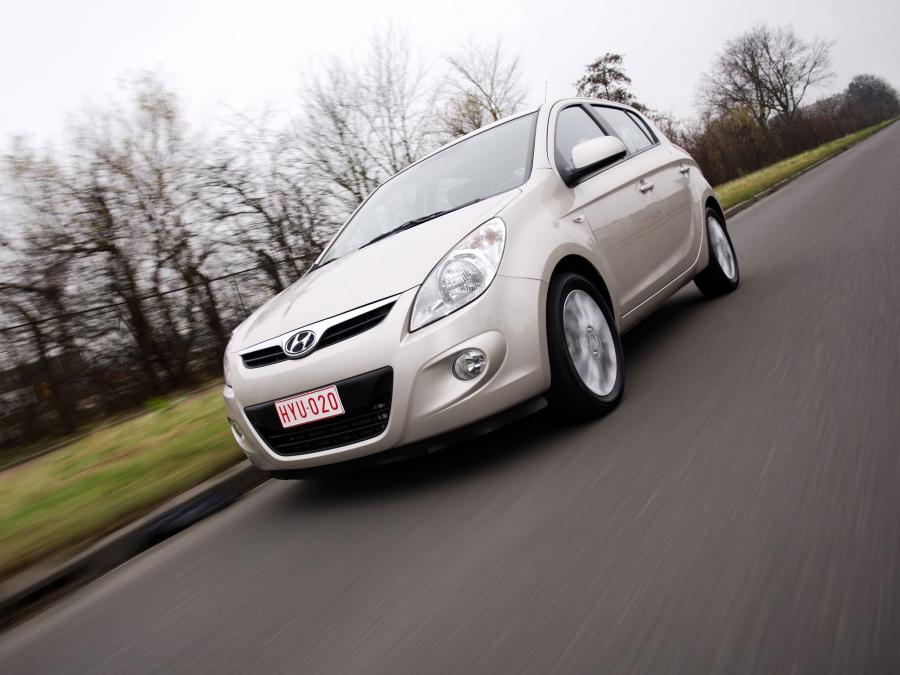  Hyundai i20 5-Door 2008 года  (фото 8 из 30)